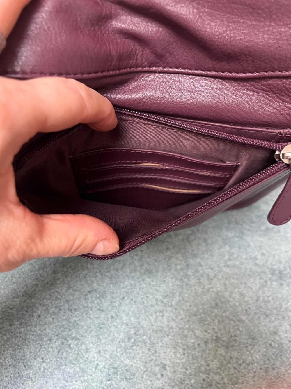 JBG International Burnished Plum Leather Bag - Picture 9 of 15